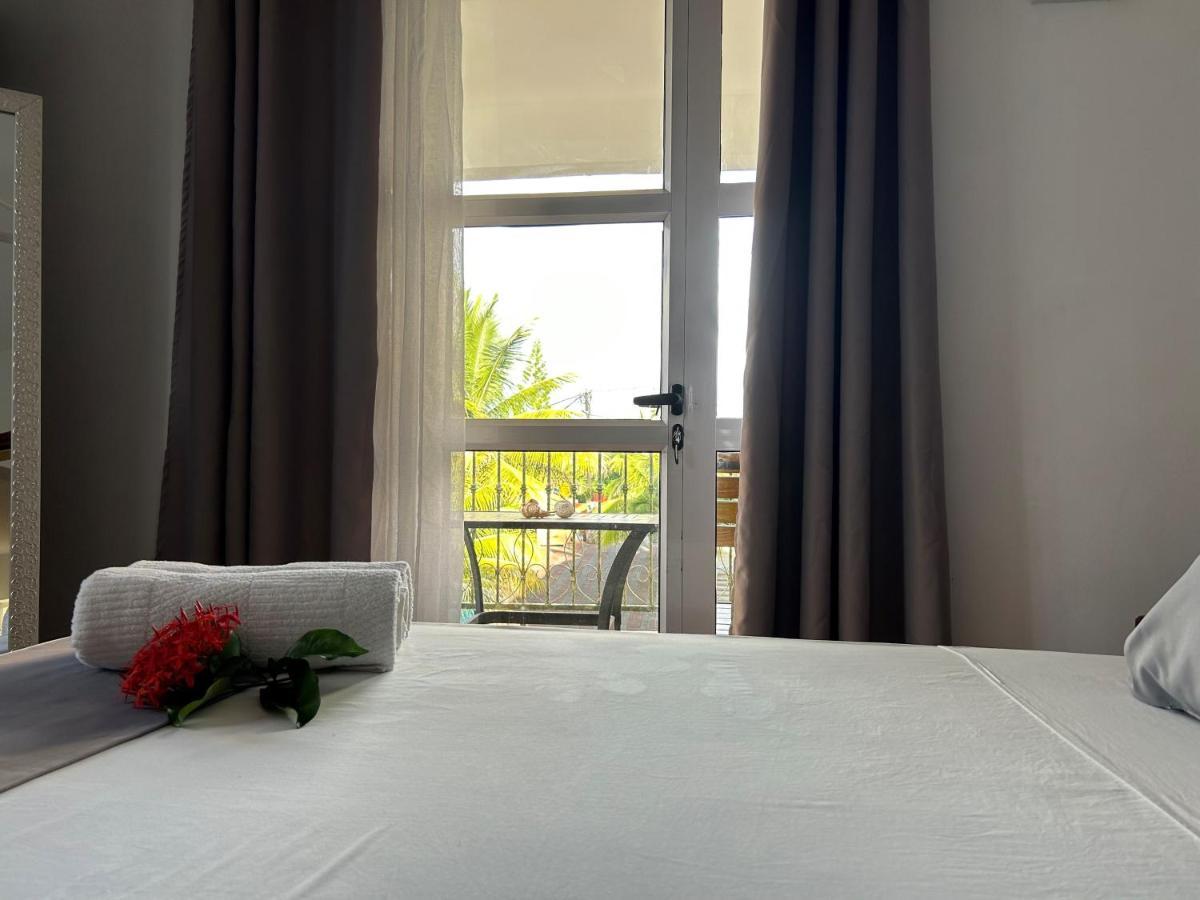 Paradise Hill Grand Baie Bagian luar foto